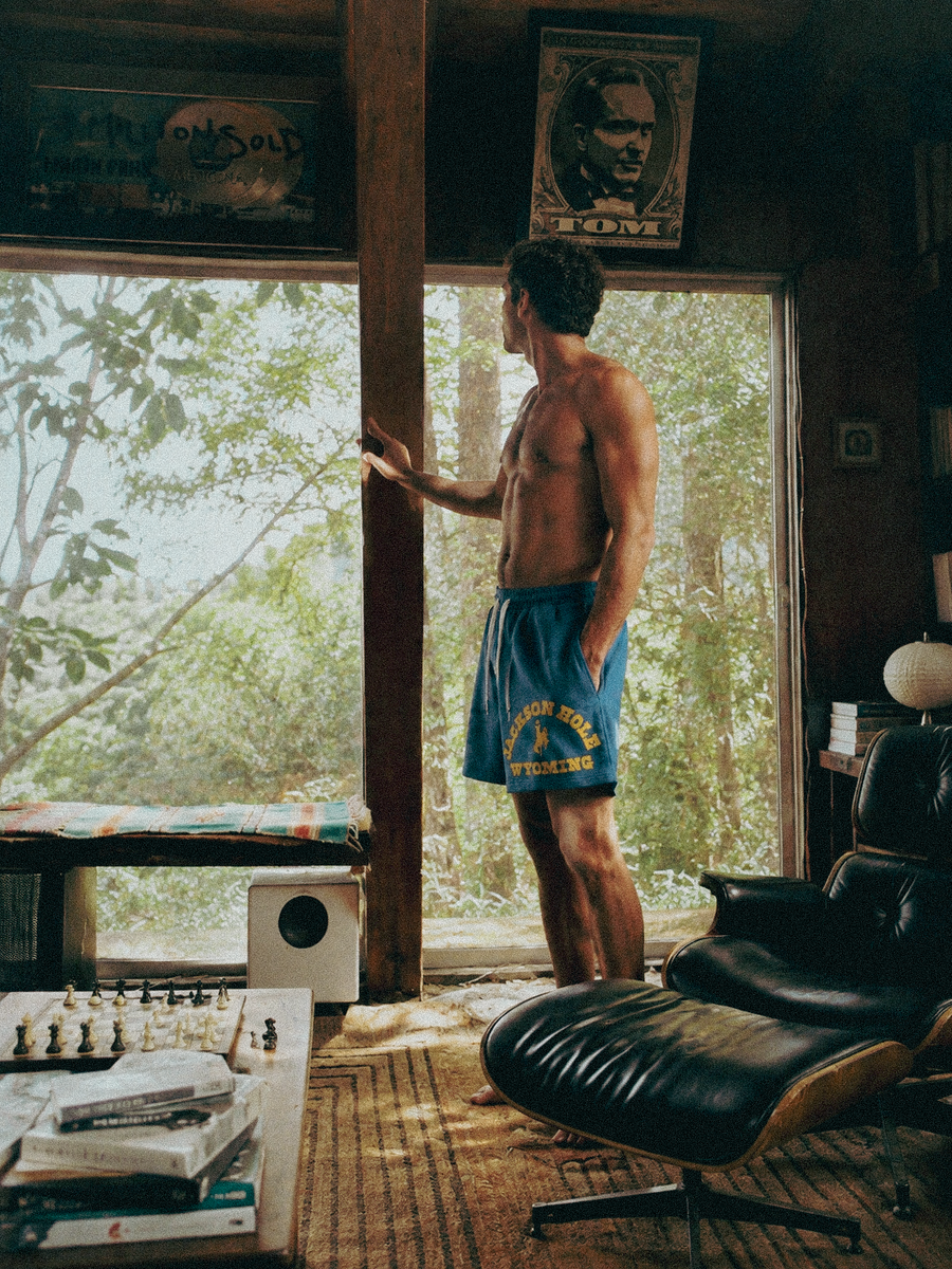 Wyoming Sweatshorts styled on a model