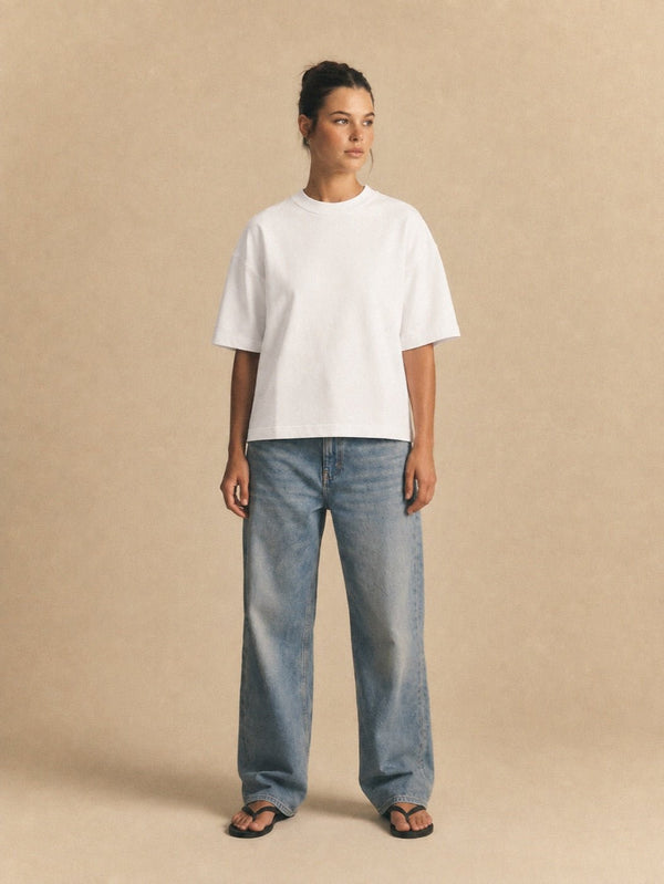 Female model, 5 ft 7, wearing size S, front