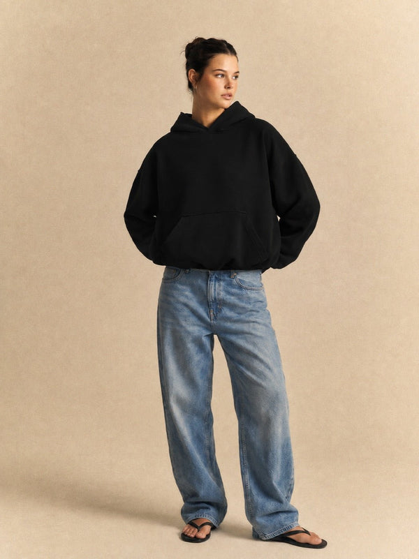 Female model, 5 ft 7, wearing size S, front