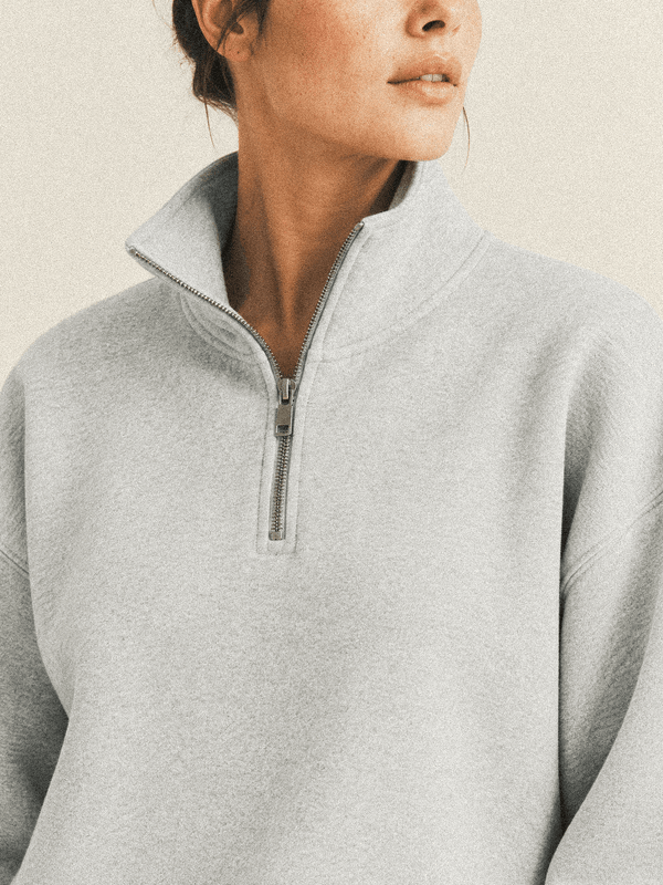 Female model, 5 ft 7, wearing size S, detail