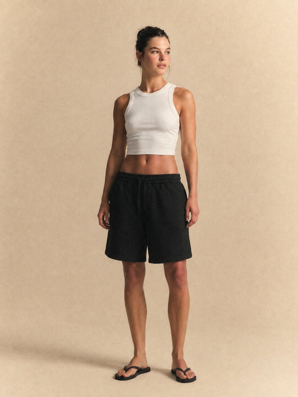 Female model, 5 ft 7, wearing size M, front